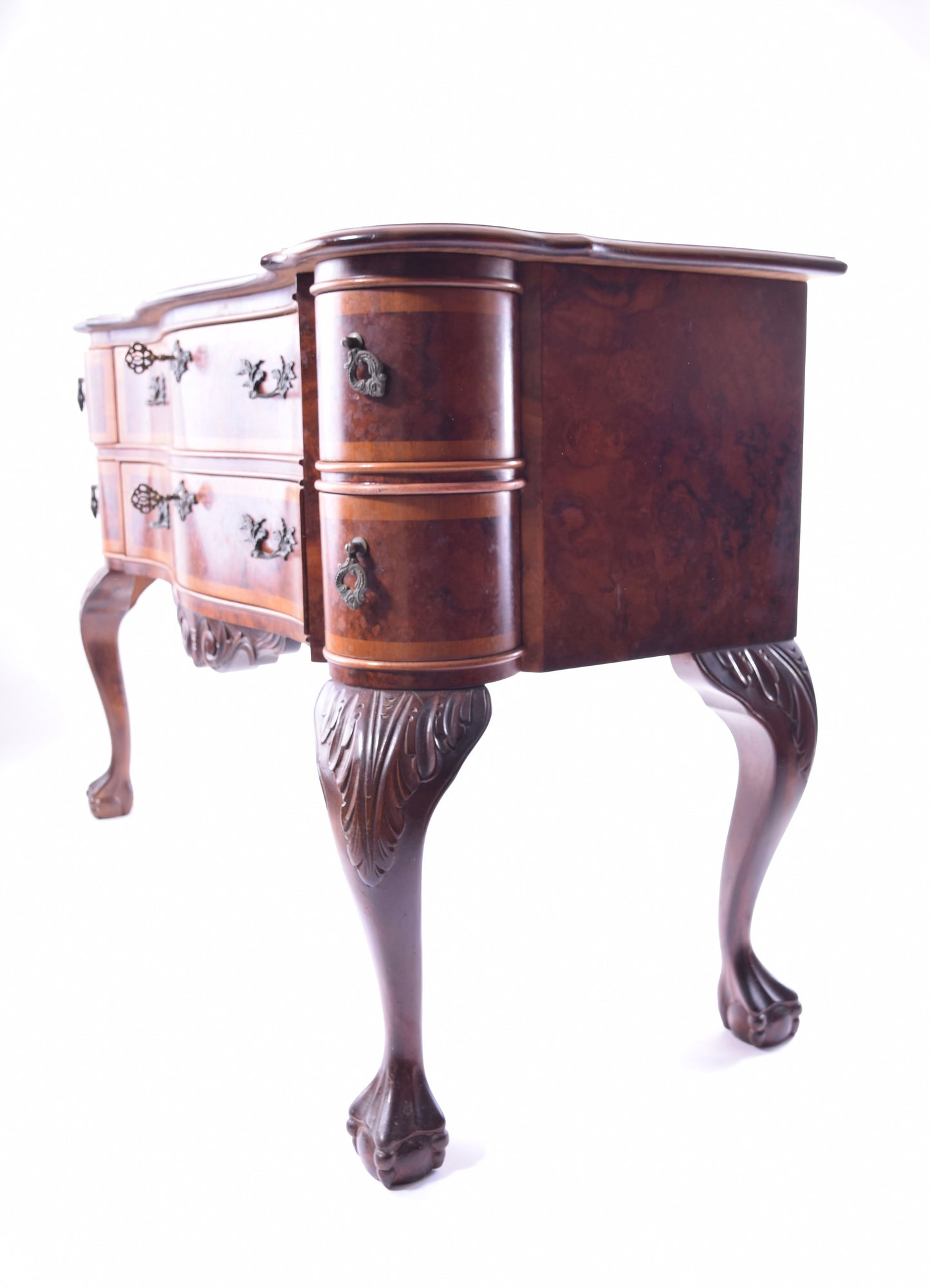 Komoda w stylu chippendale orzech 6 szuflad XX wiek 104x72x46 cm