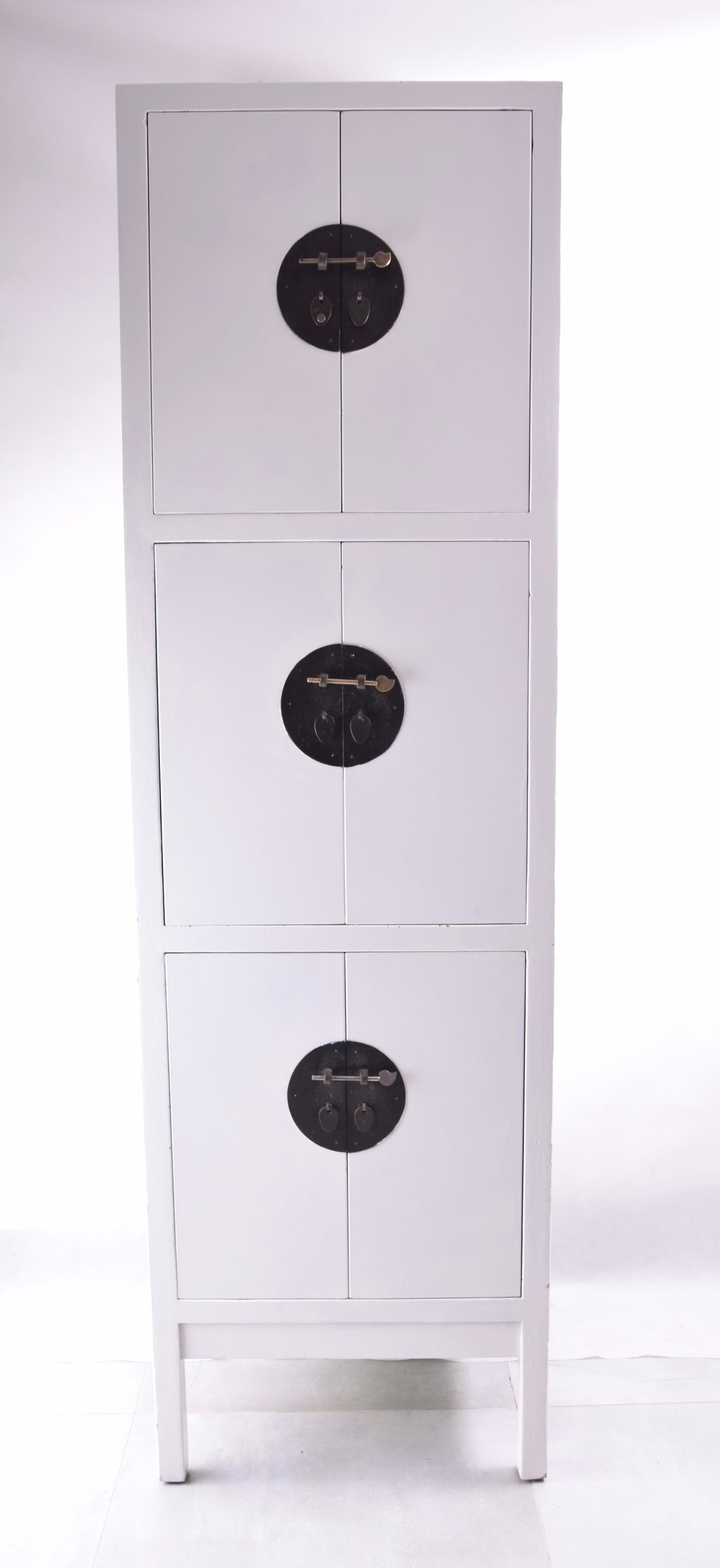 Sztuka Chin szafka smukła prosta forma biała XXw 190x56x53cm