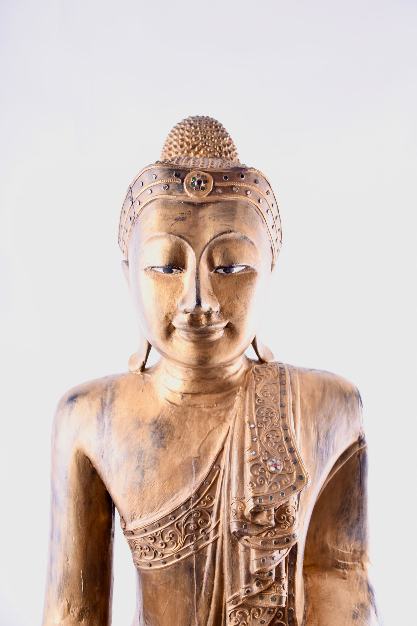 Budda siedzący złoty pięknie zdobiony drewno imponujący XX w 76x63x43 cm