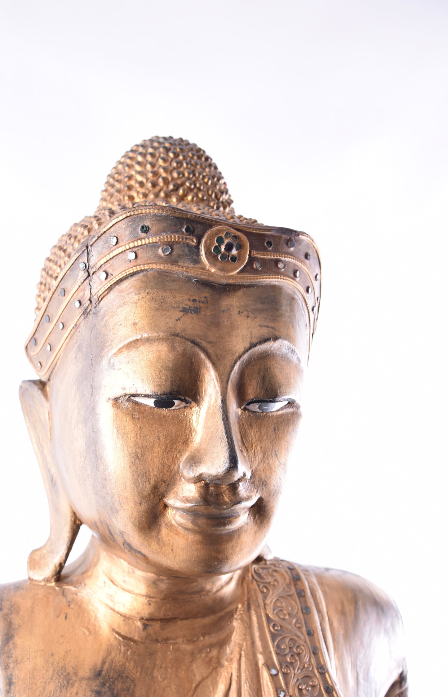 Budda siedzący złoty pięknie zdobiony drewno imponujący XX w 76x63x43 cm