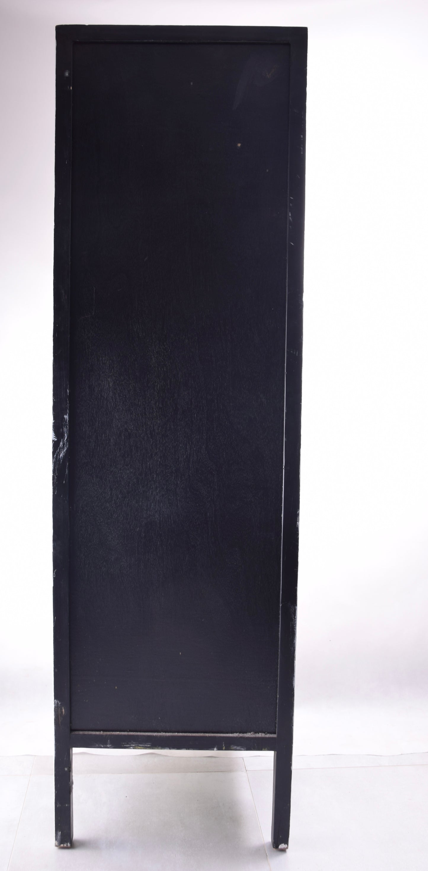 Sztuka Chin szafka smukła prosta forma biała XXw 190x56x53cm