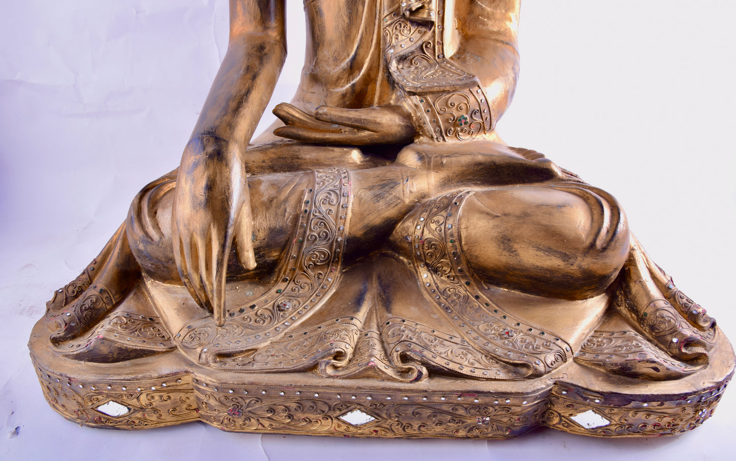 Budda siedzący złoty pięknie zdobiony drewno imponujący XX w 76x66x42 cm