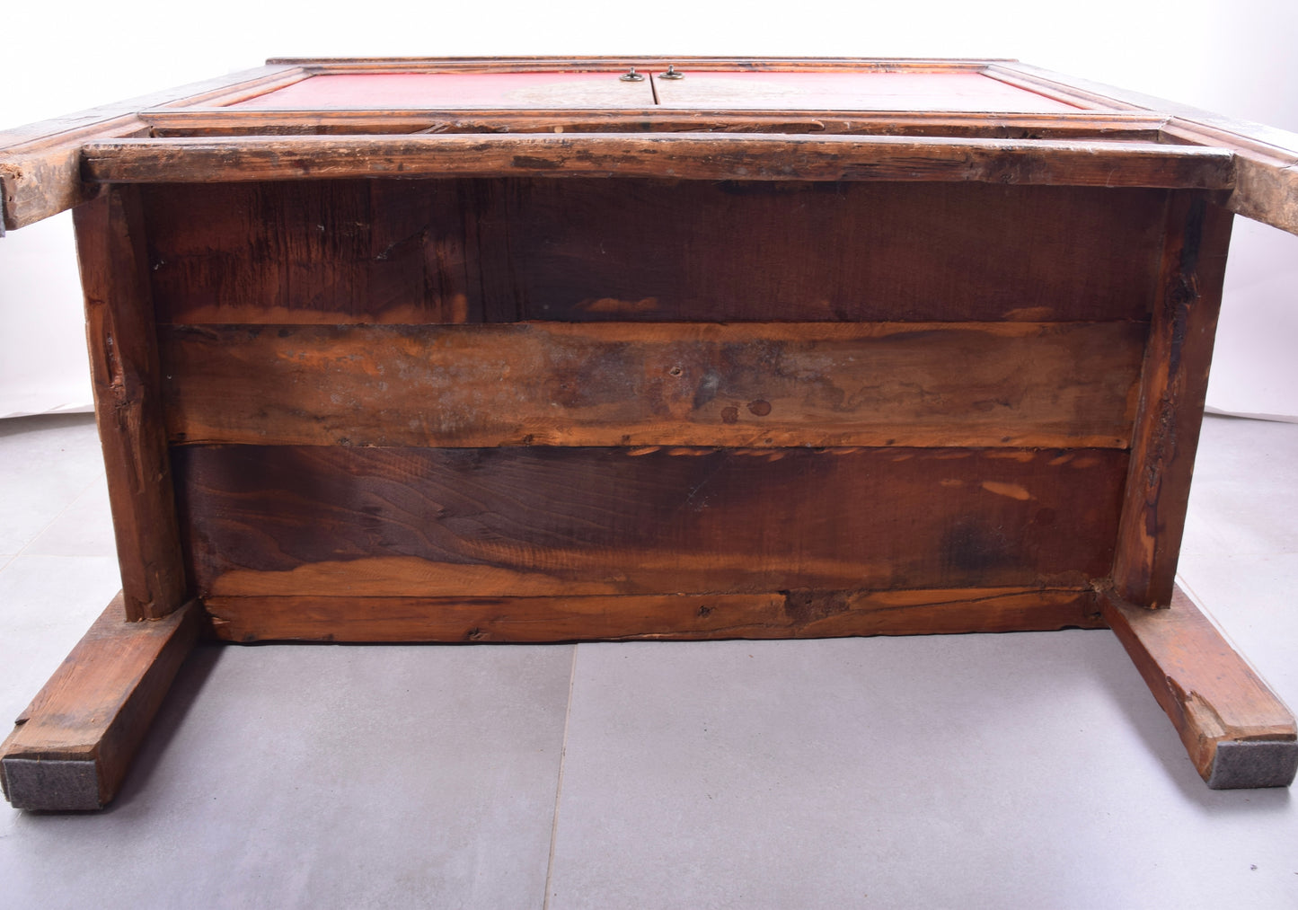 Sztuka Chin oryginalna komoda w pięknej czerwieni 97x97x47 cm