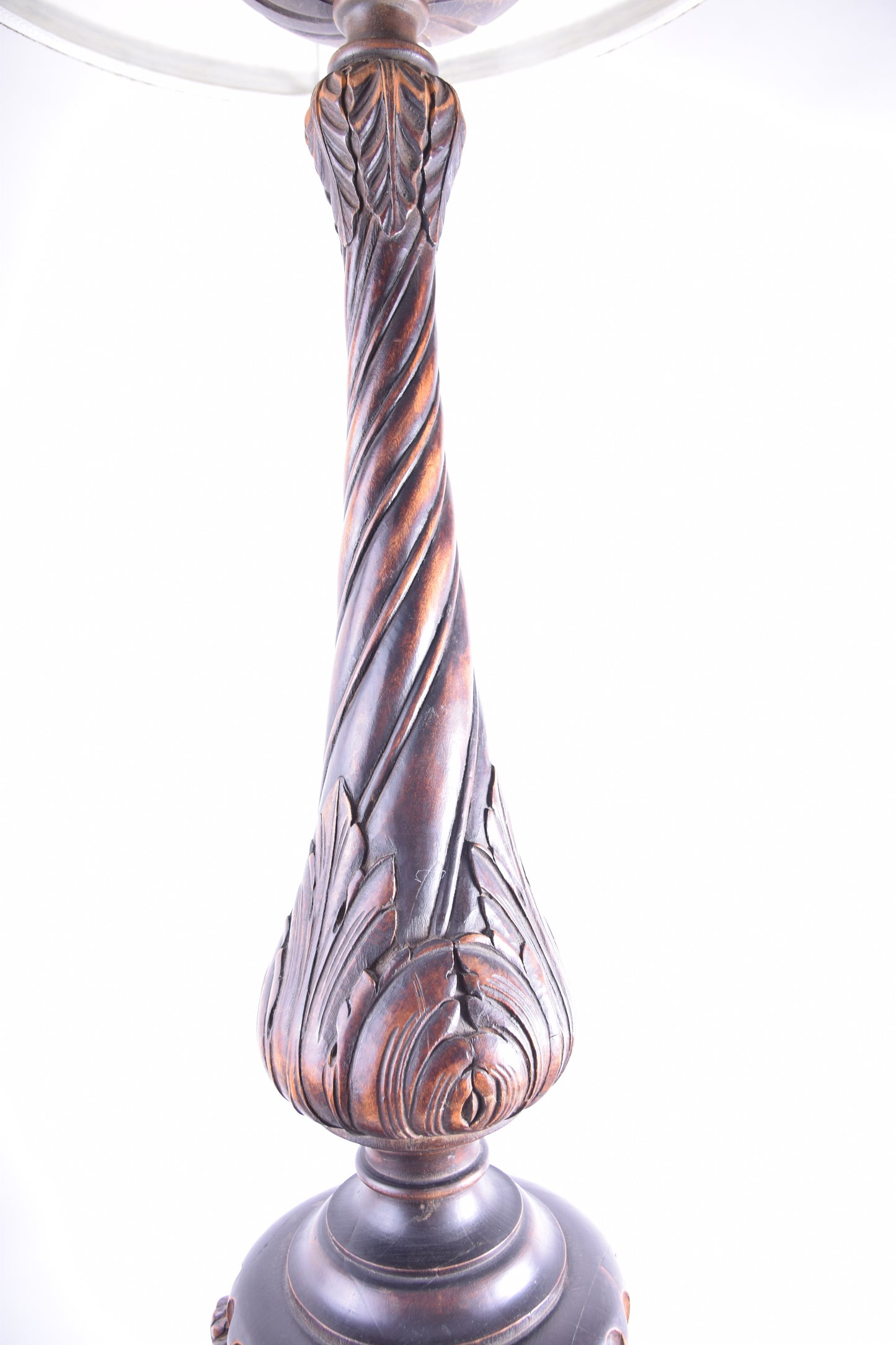 Duża lampa drewniana rzeźbiona z aniołami II połowa XIX wieku 192x45 cm