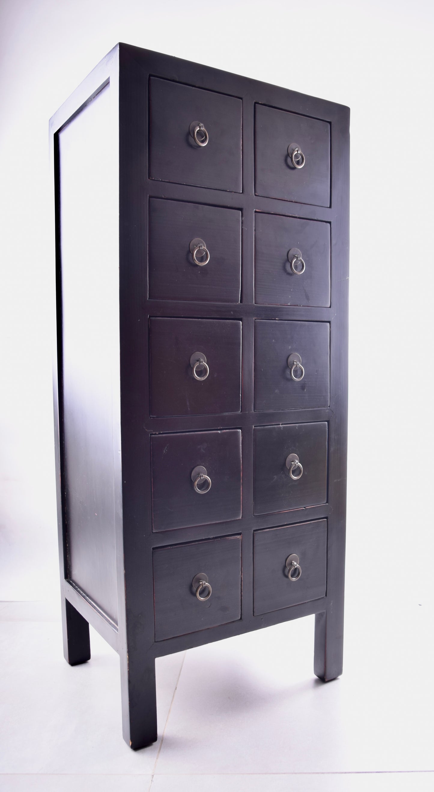 Sztuka Chin smukła komoda 10 szuflad czarna XXw 116x47x40cm