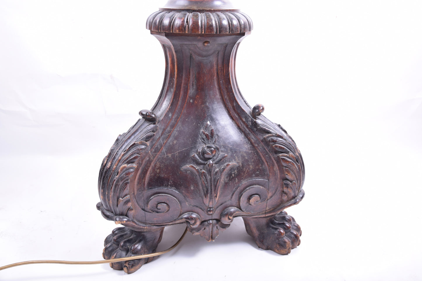 Duża lampa drewniana rzeźbiona z aniołami II połowa XIX wieku 192x45 cm