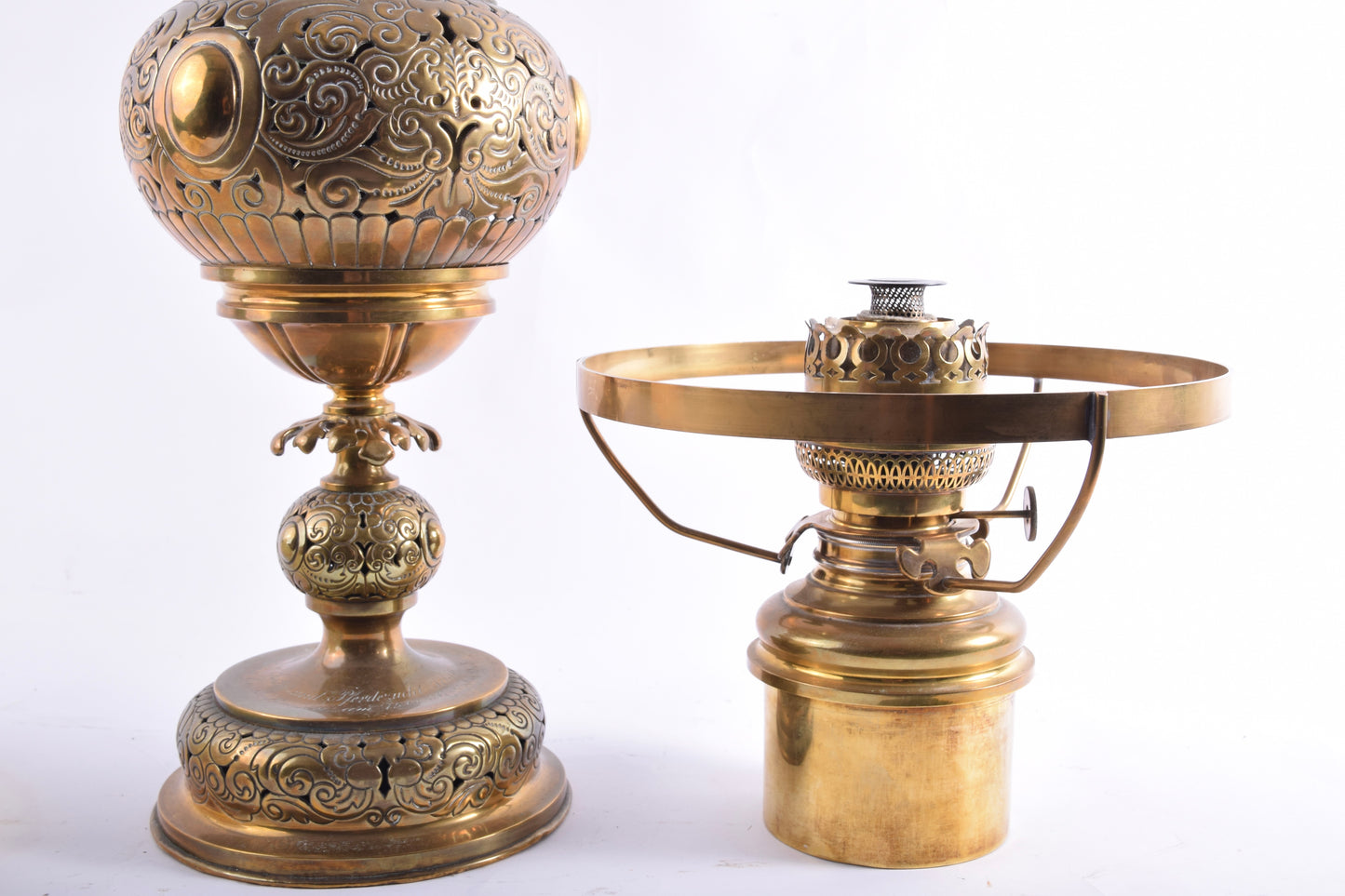 Antyczna lampa naftowa Kosmos – Eckel & Glinicke – z dedykacją z 1875 r.