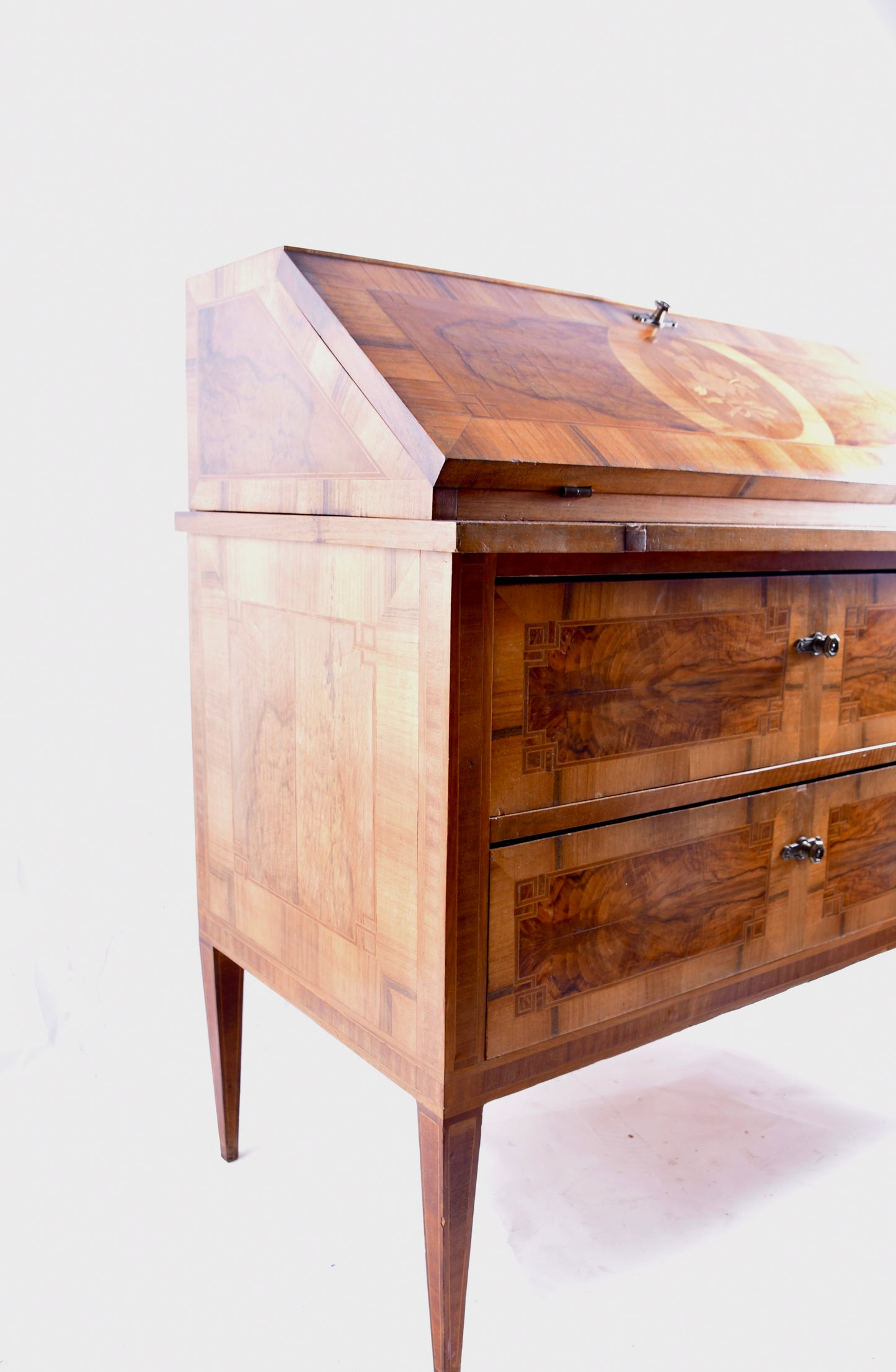 Piękny sekretarzyk z 2 dużymi szufladami orzech XX wiek 88x98x55 cm