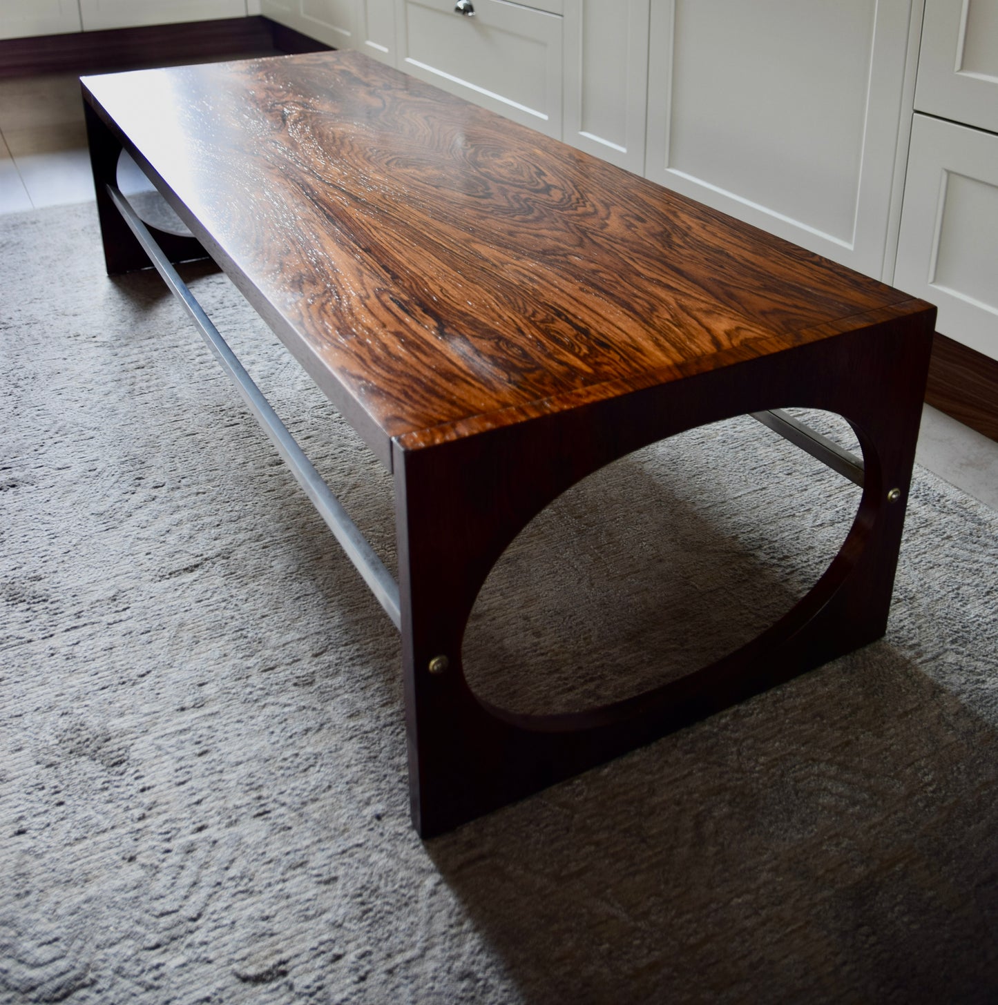 Ława modernistyczna palisander z el. chromowanymi, lata 60./70. dł 147 cm