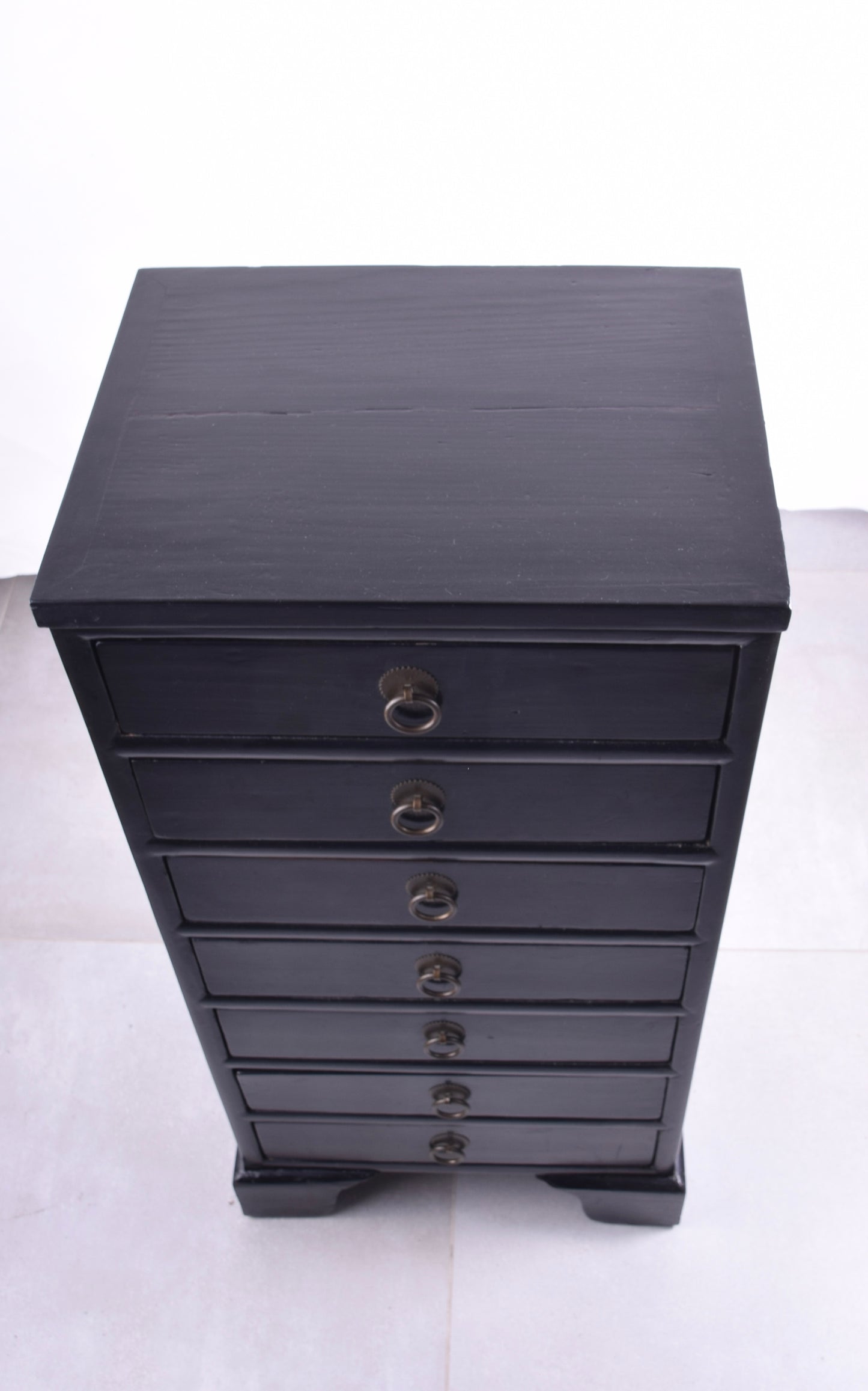 Mała zgrabna komoda Chiny 7 szuflad czarna XXw 80x38x30cm