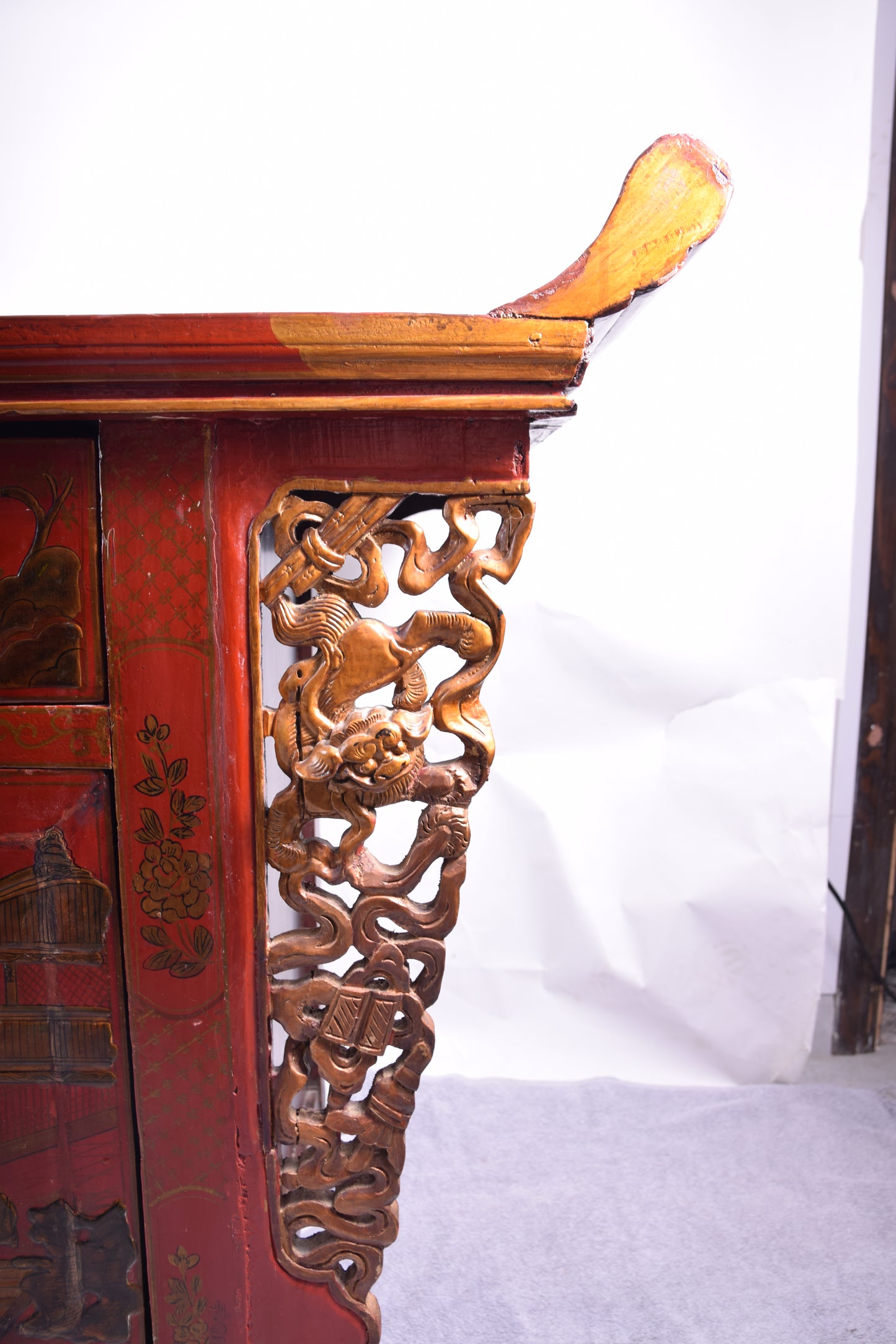 Sztuka Chin duża komoda w stylu pagody z rzeźbieniami 147x102x57 cm