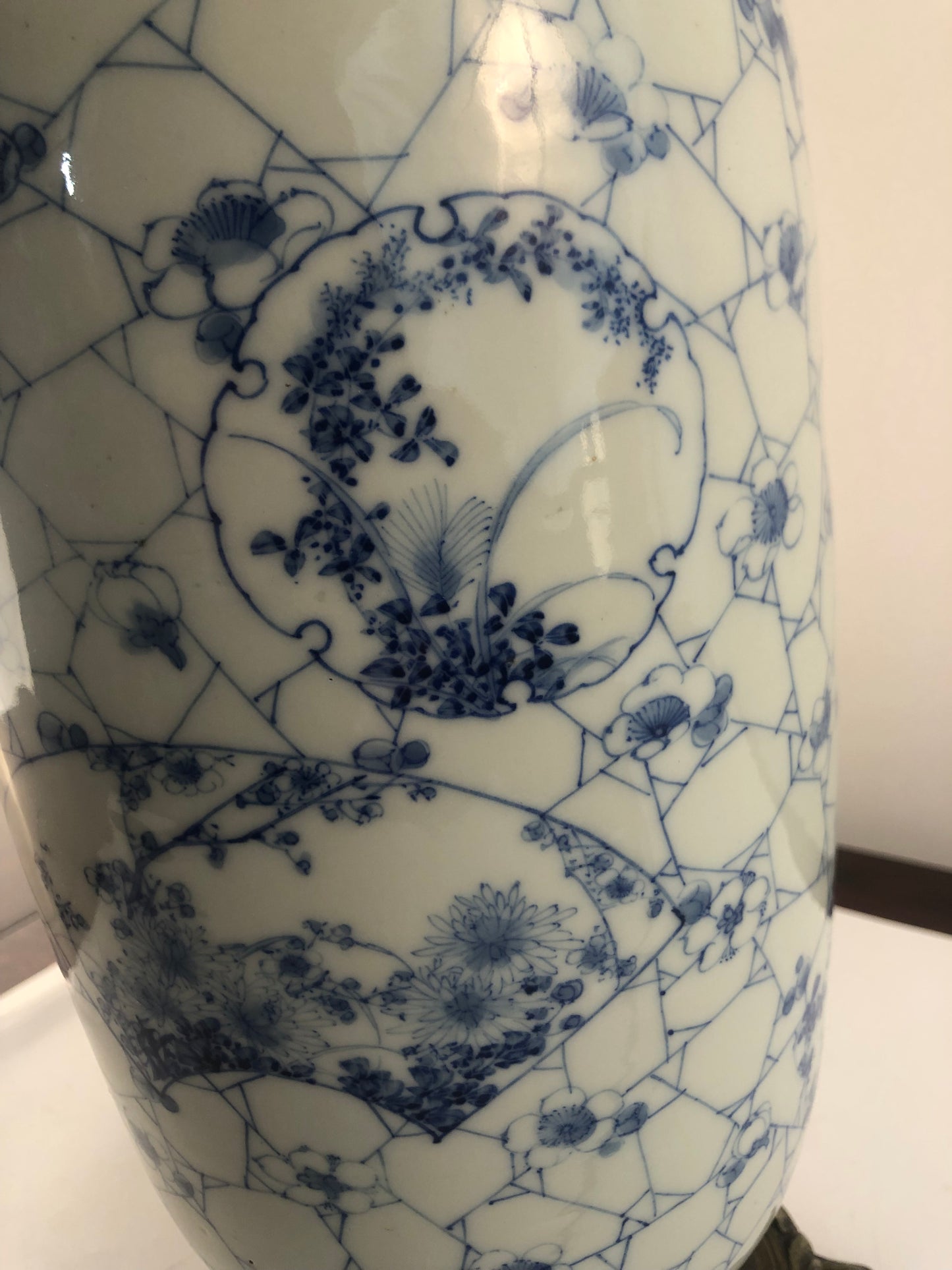 Lampa stołowa z porcelanowym korpusem Japonia Meiji/Taisho 1890–1920 70 cm