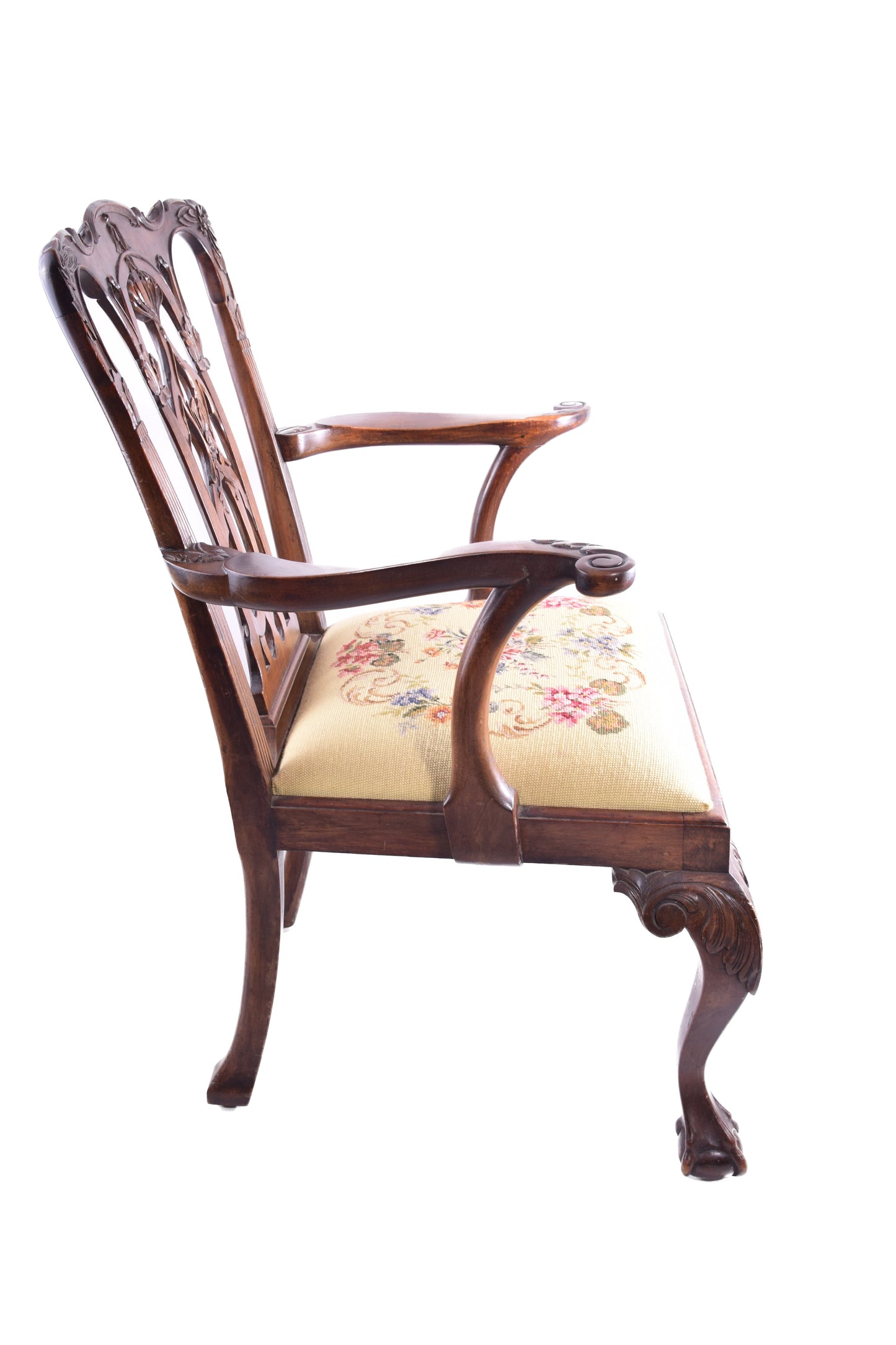 4 krzesła rzeźbione 2+2 w stylu Chippendale połowa XX w 100x70x60 cm