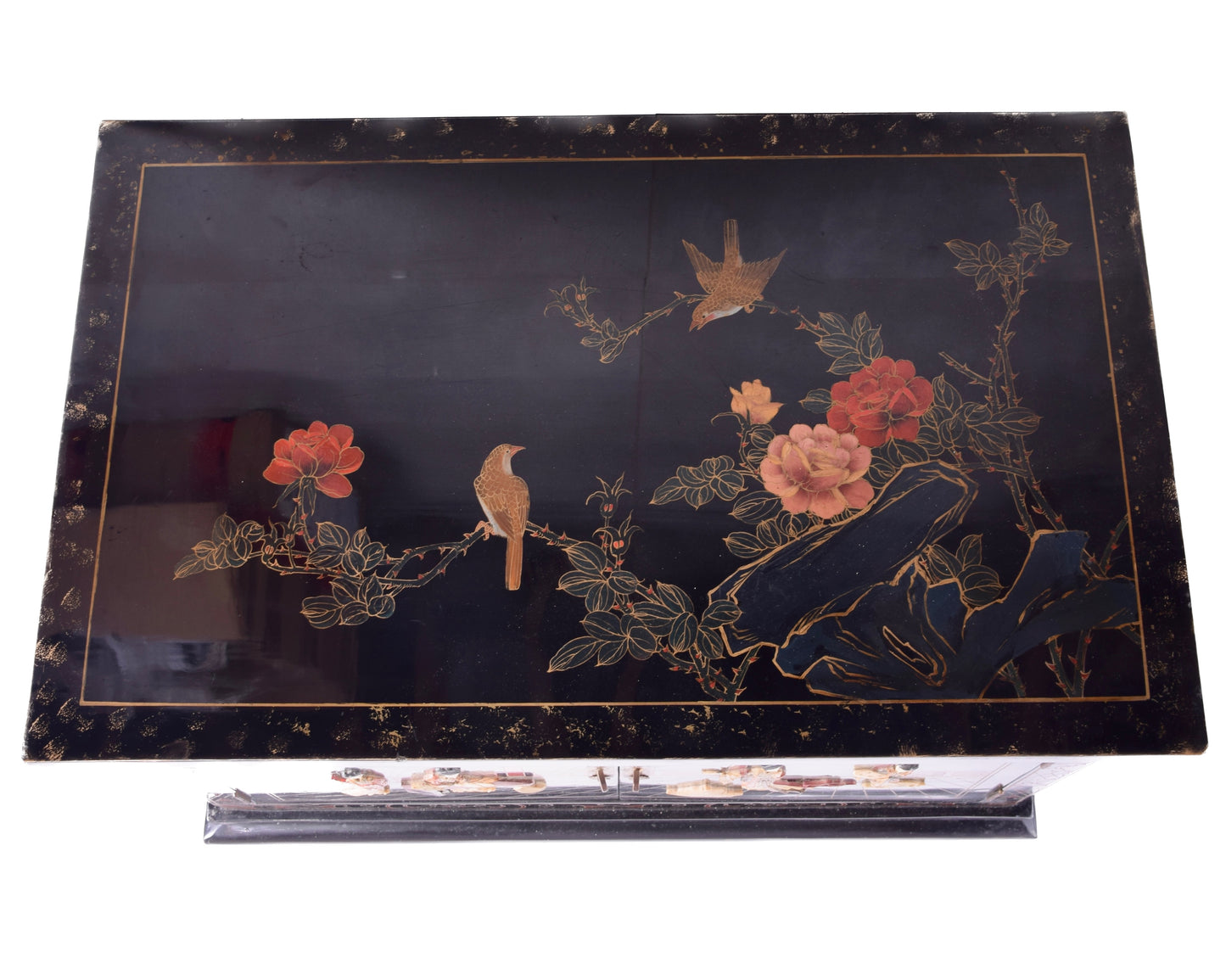 Komoda bogato malowana z chińskimi gejszami XX wiek 79x87x54cm