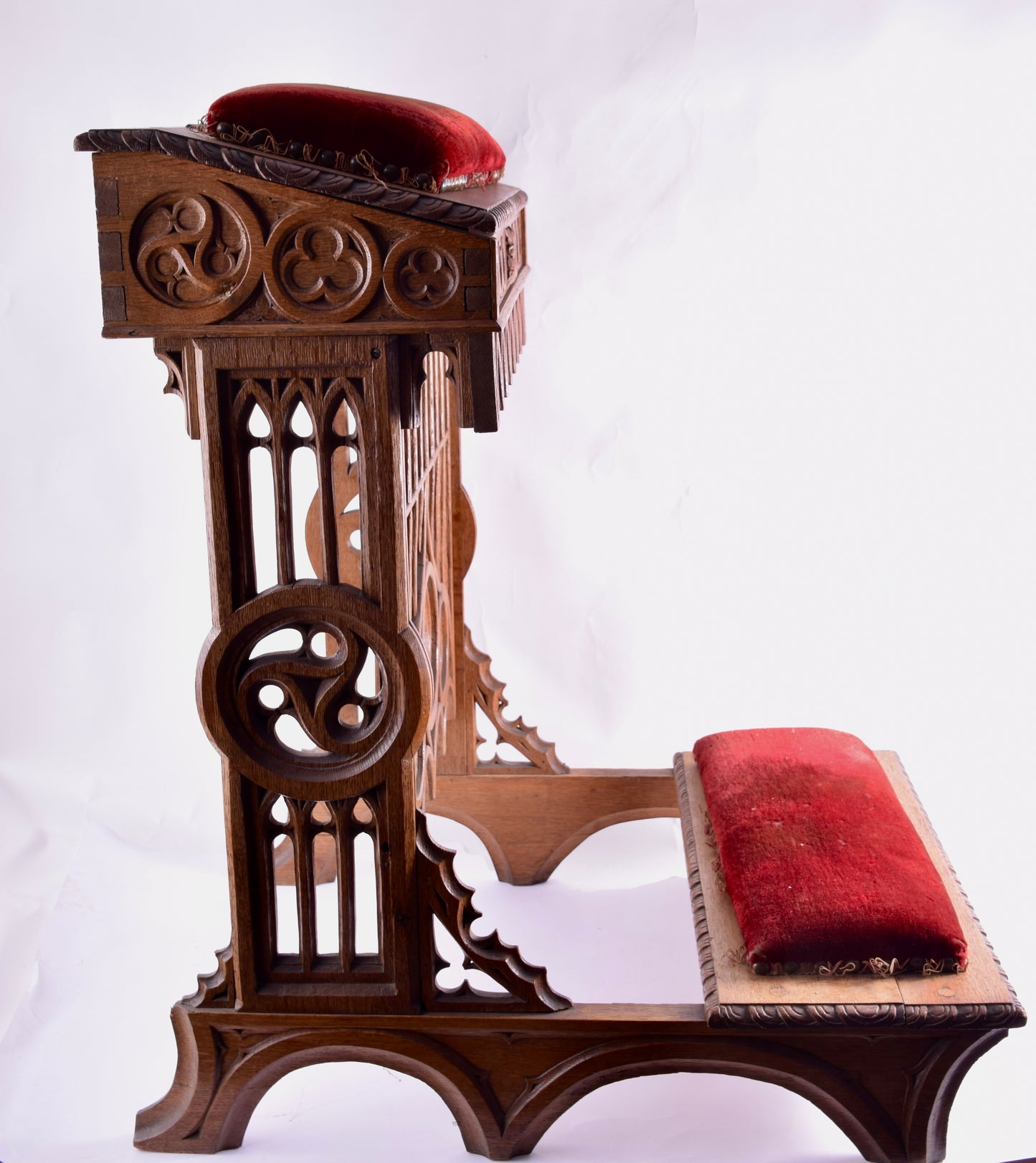 Neogotycki klęcznik kościelny XIX w. – rzeźbiony, oryginał 84x55x74cm