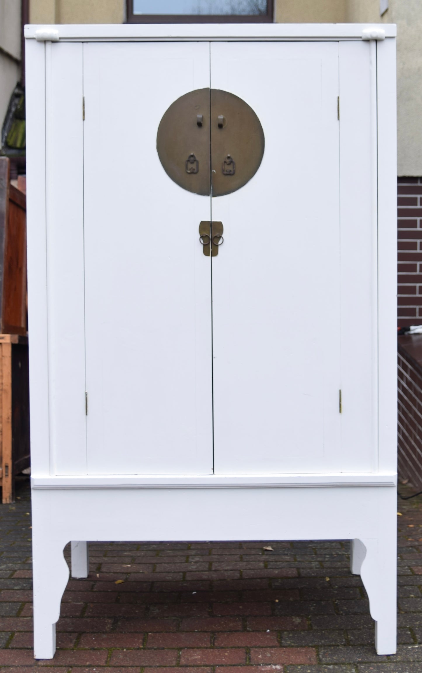 Szafa chińska typu wedding cabinet biała 180x104x64 cm II poł XXw