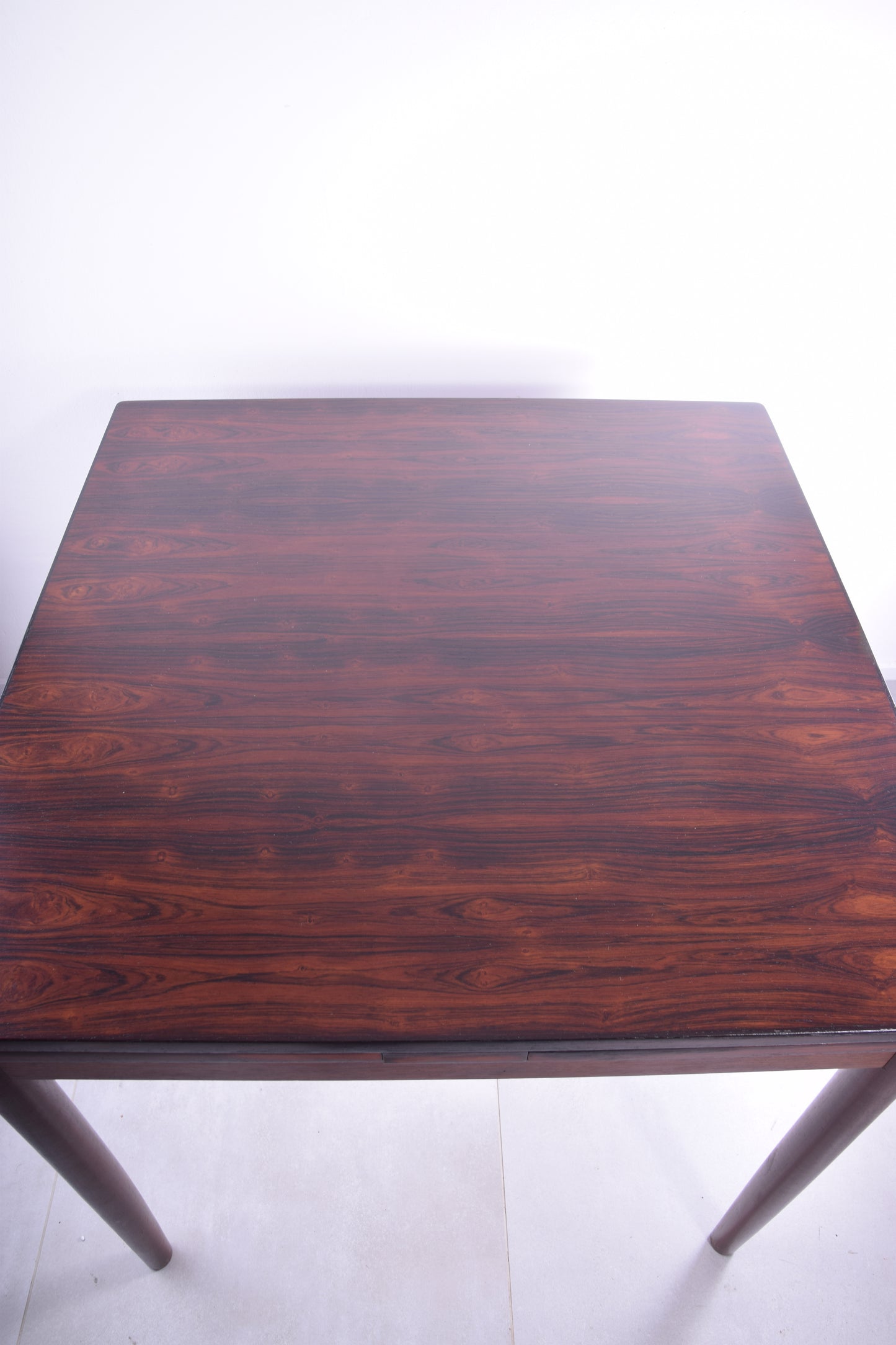 Stół rozkładany w stylu skandynawskiego modernizmu 60 XX wieku 80x80x150cm