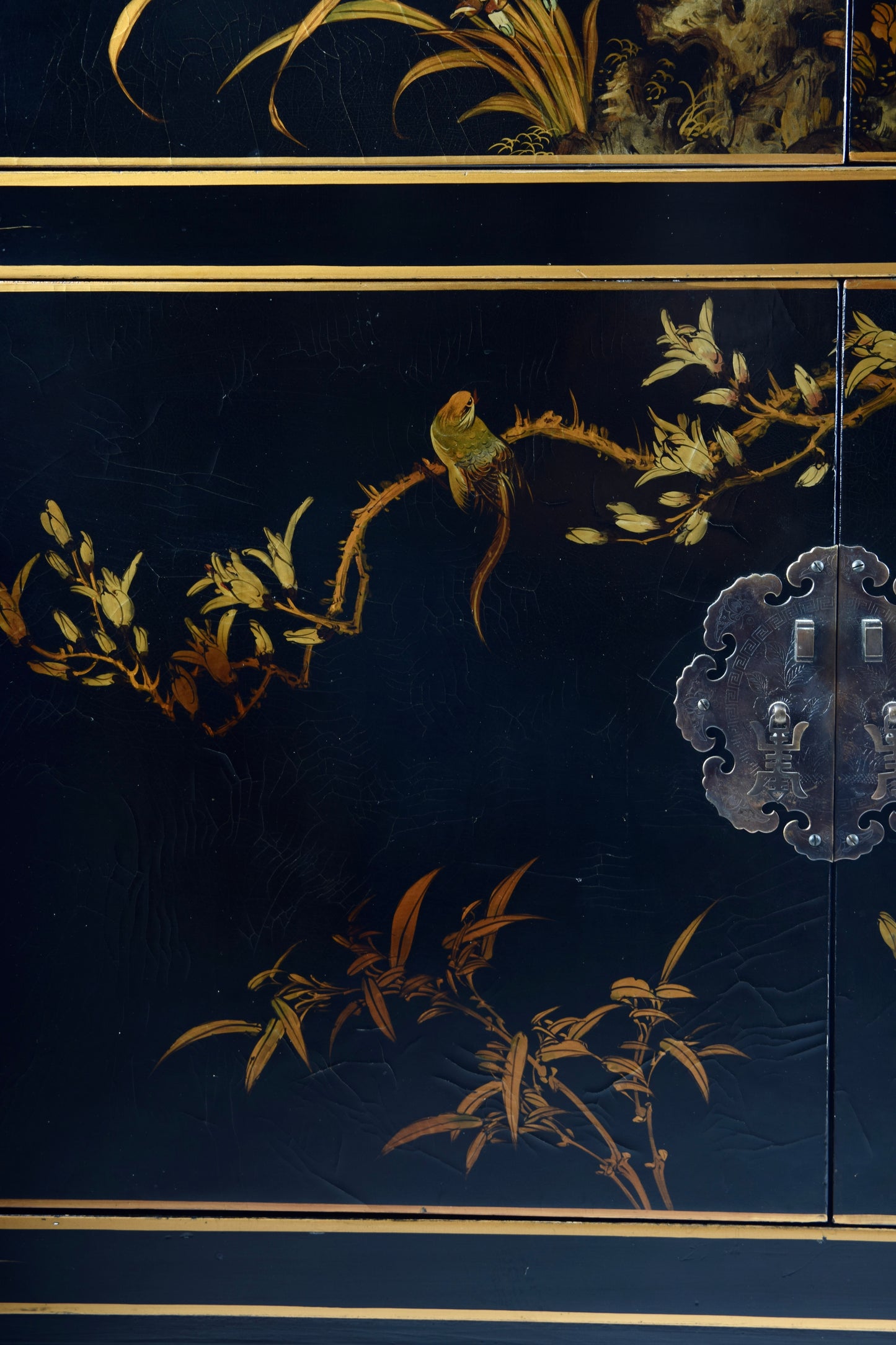 Chińska szafa malowana ręcznie w ptaki i kwitnące gałęzi 145x100x50cm