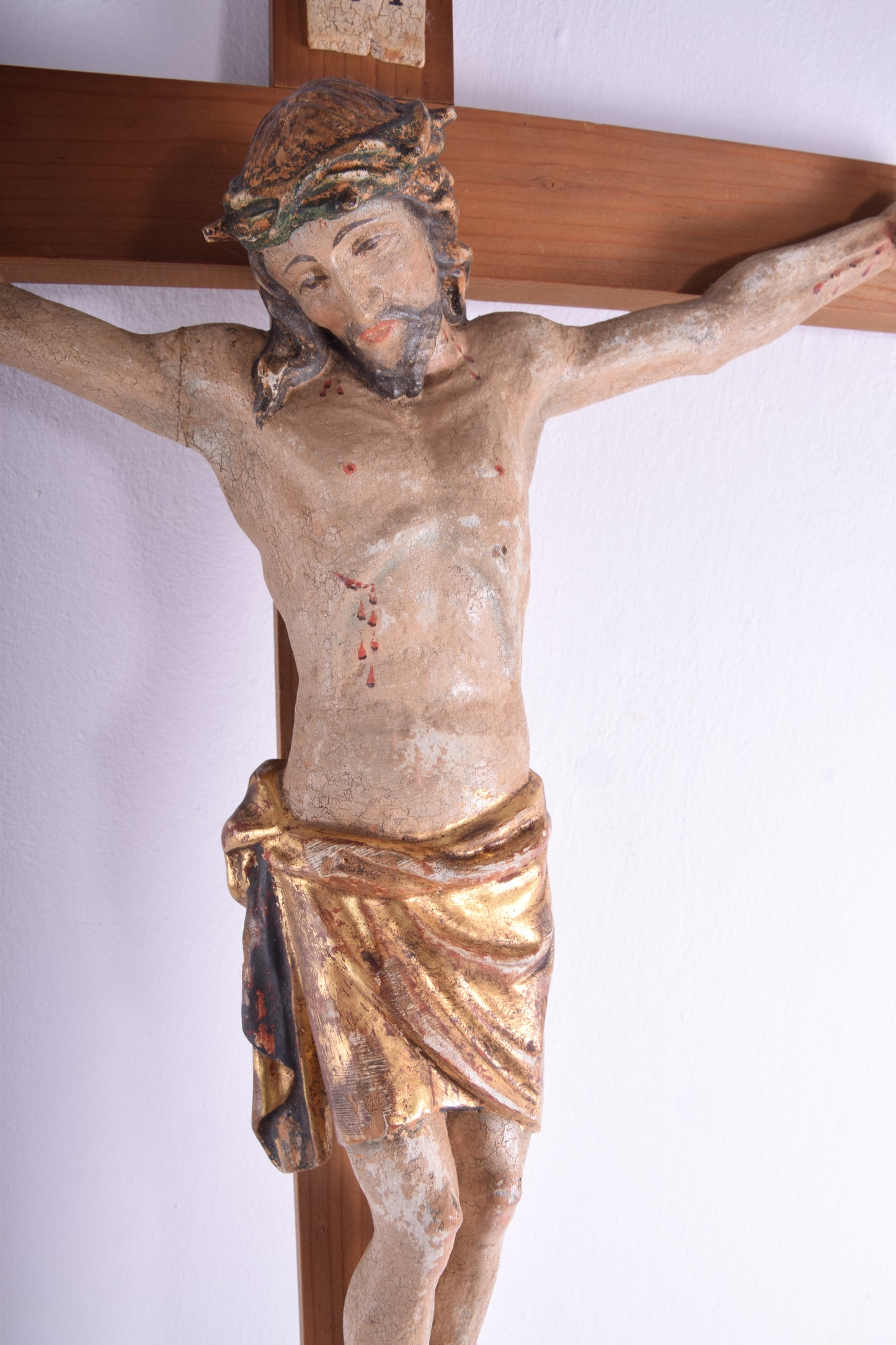 Duży Krucyfiks krzyż z figurą Chrystusa i postacią Marii 89x42 cm