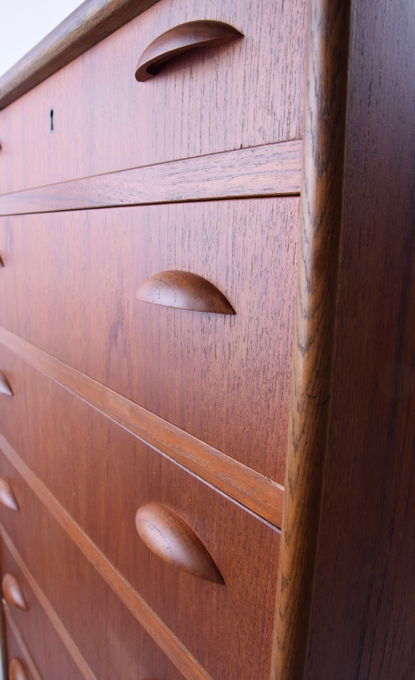 Duńska komoda teak – Danish Modern – lata 60 – 6 szuflad 103x64x43cm