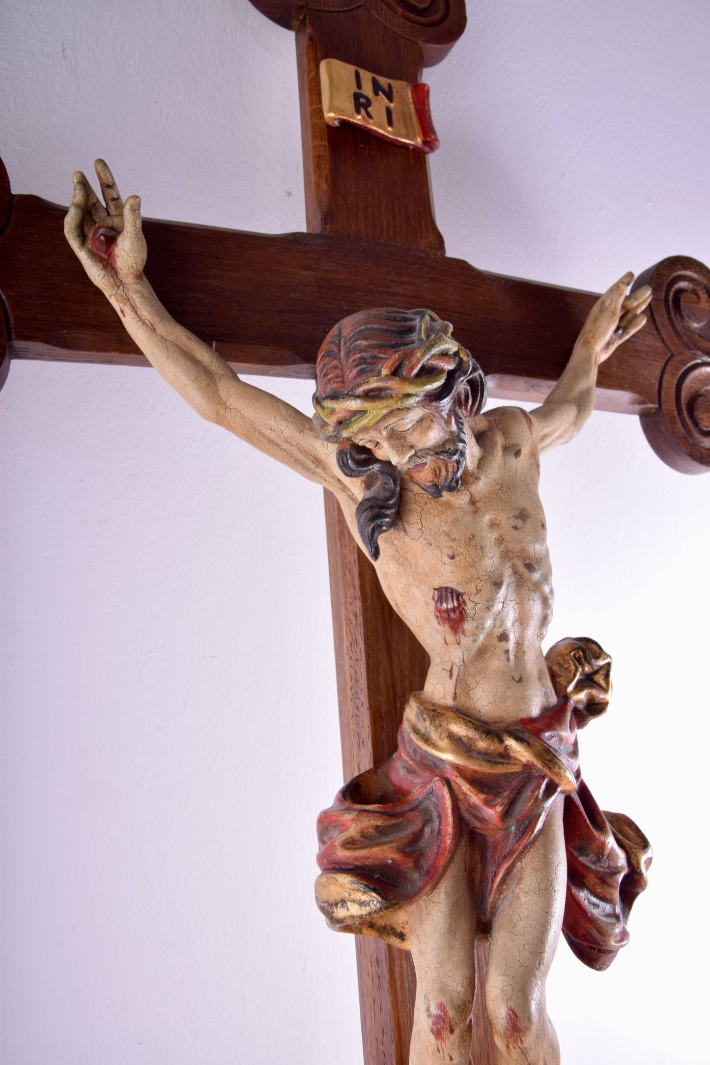 Chrystus na krzyżu z ciekawą historią duży XX wiek 100x57 cm