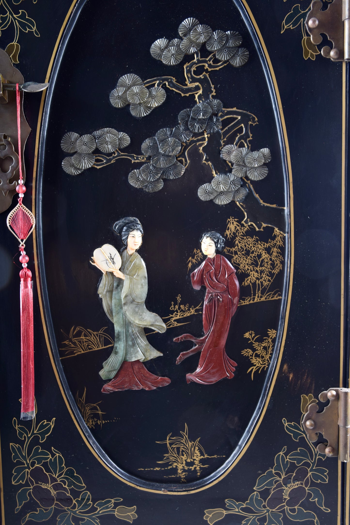 Chińska Komoda kobieca z gejszami pięknie zdobiona 92x77x39cm
