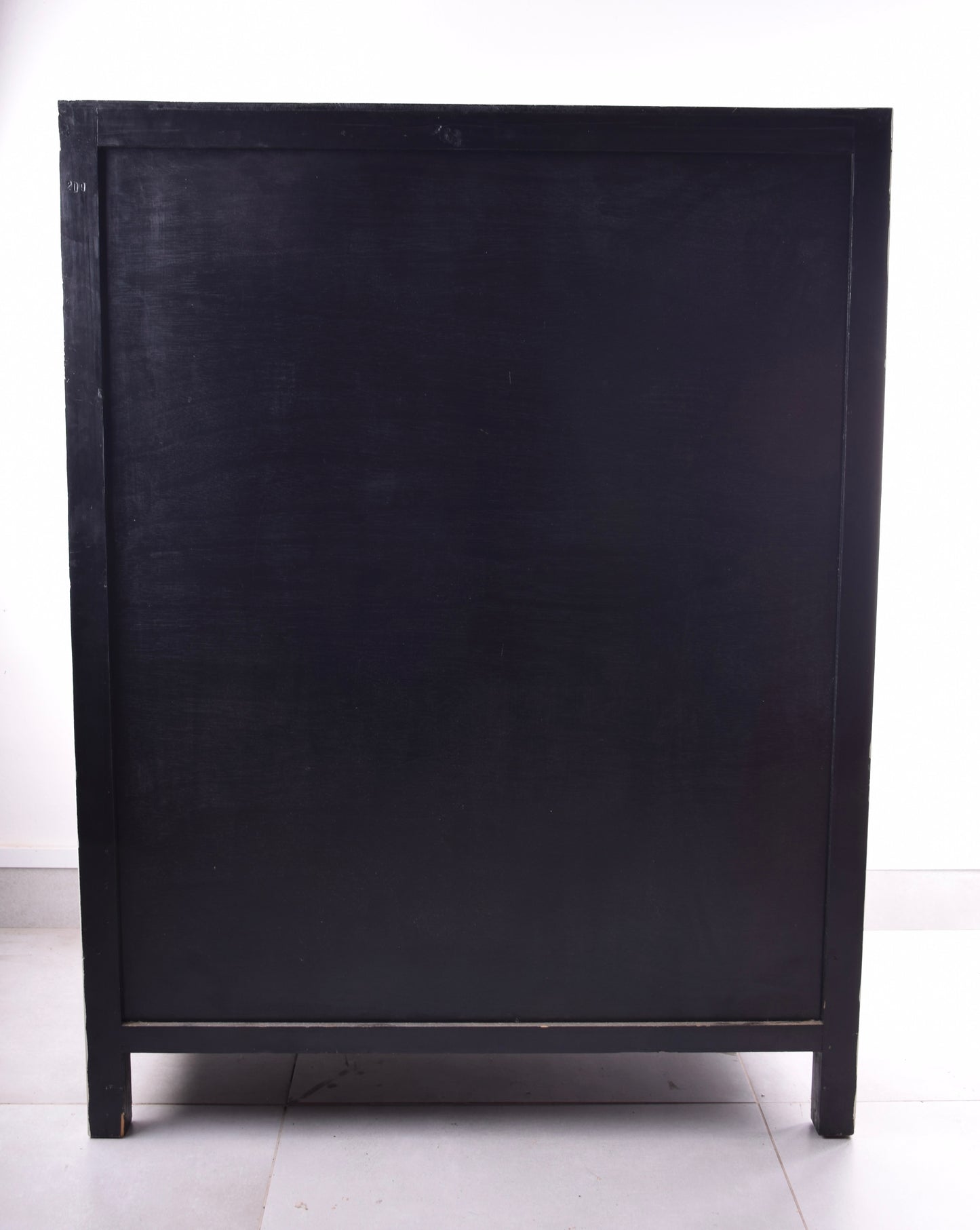 Biała pojemna komoda Chiny II poł XX w 122x90x50 cm