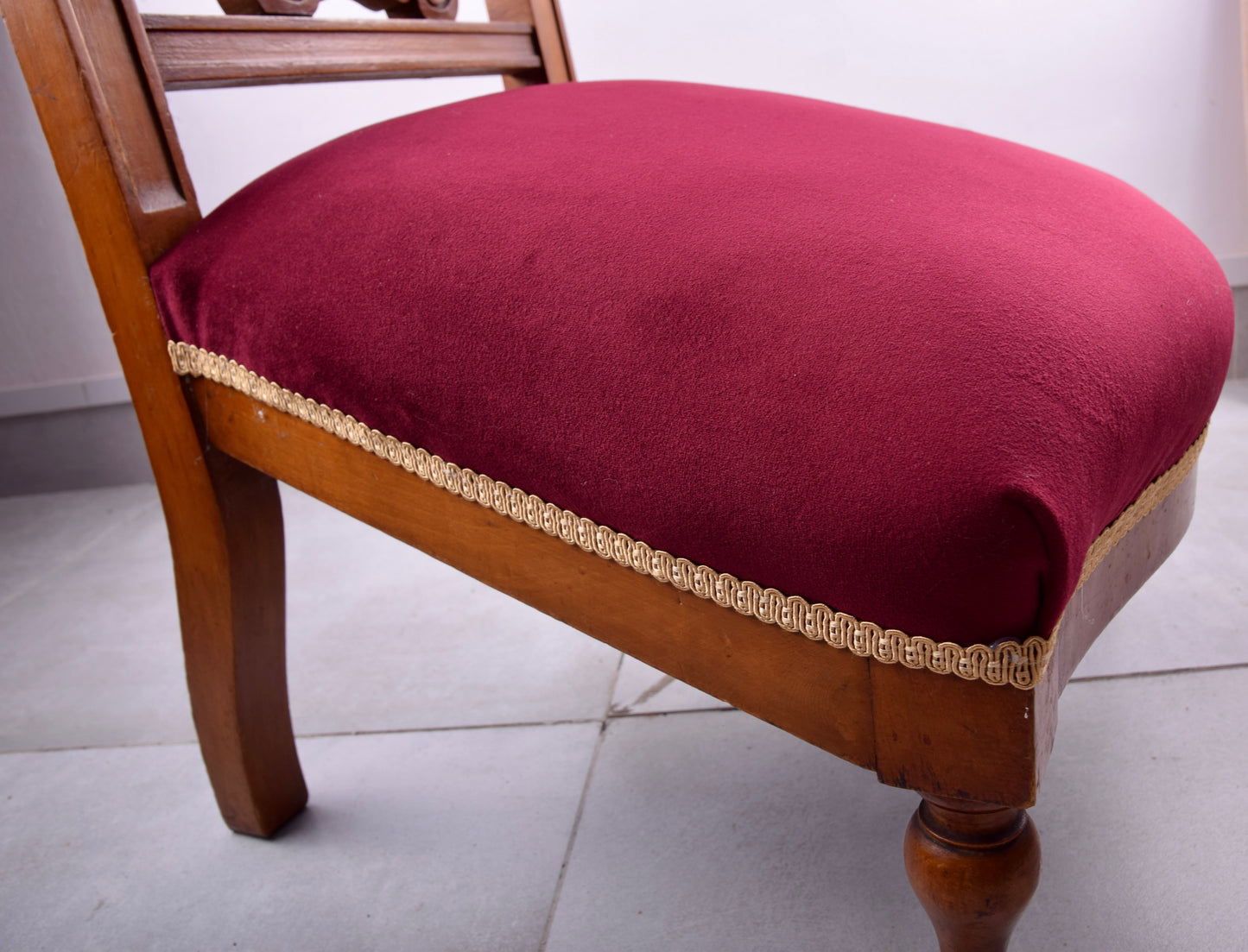 Klęcznik XIX w późny biedermeier wczesny historyzm ok.1845-65 92x45x42cm
