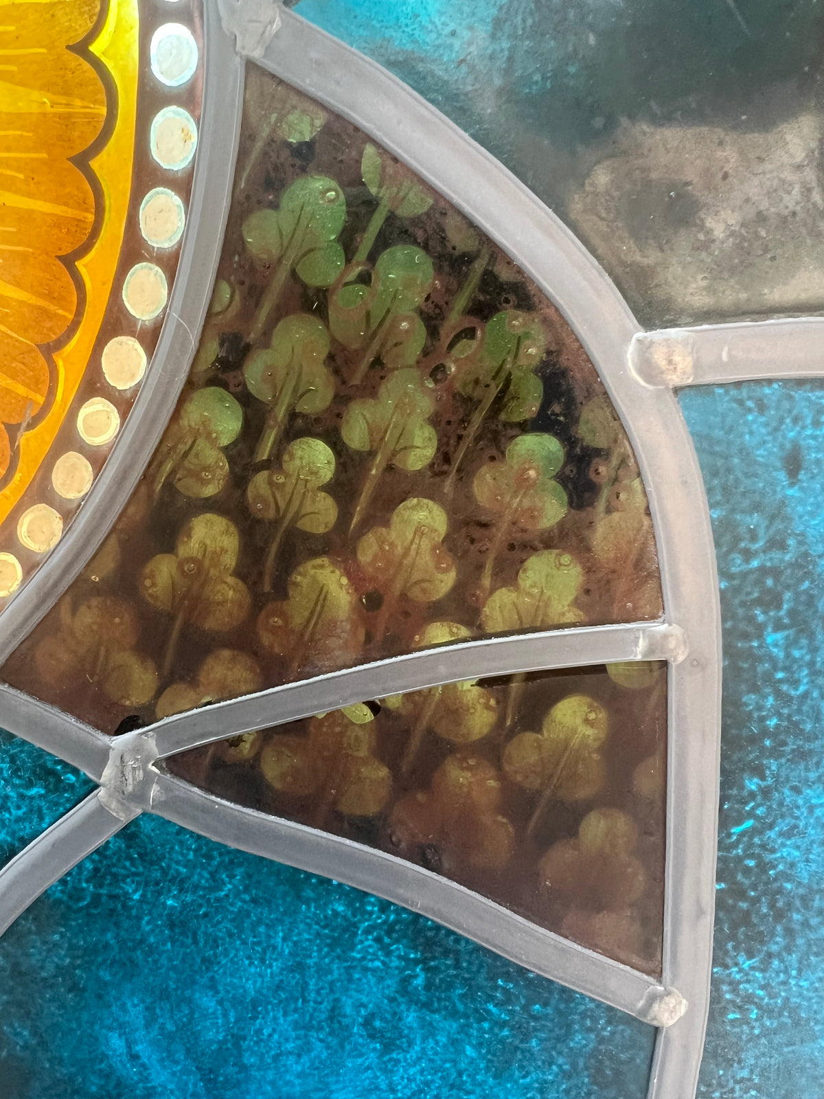 Duży witraż figuralny święty z nimbem malowane I p XXw 146x96(116x79) cm
