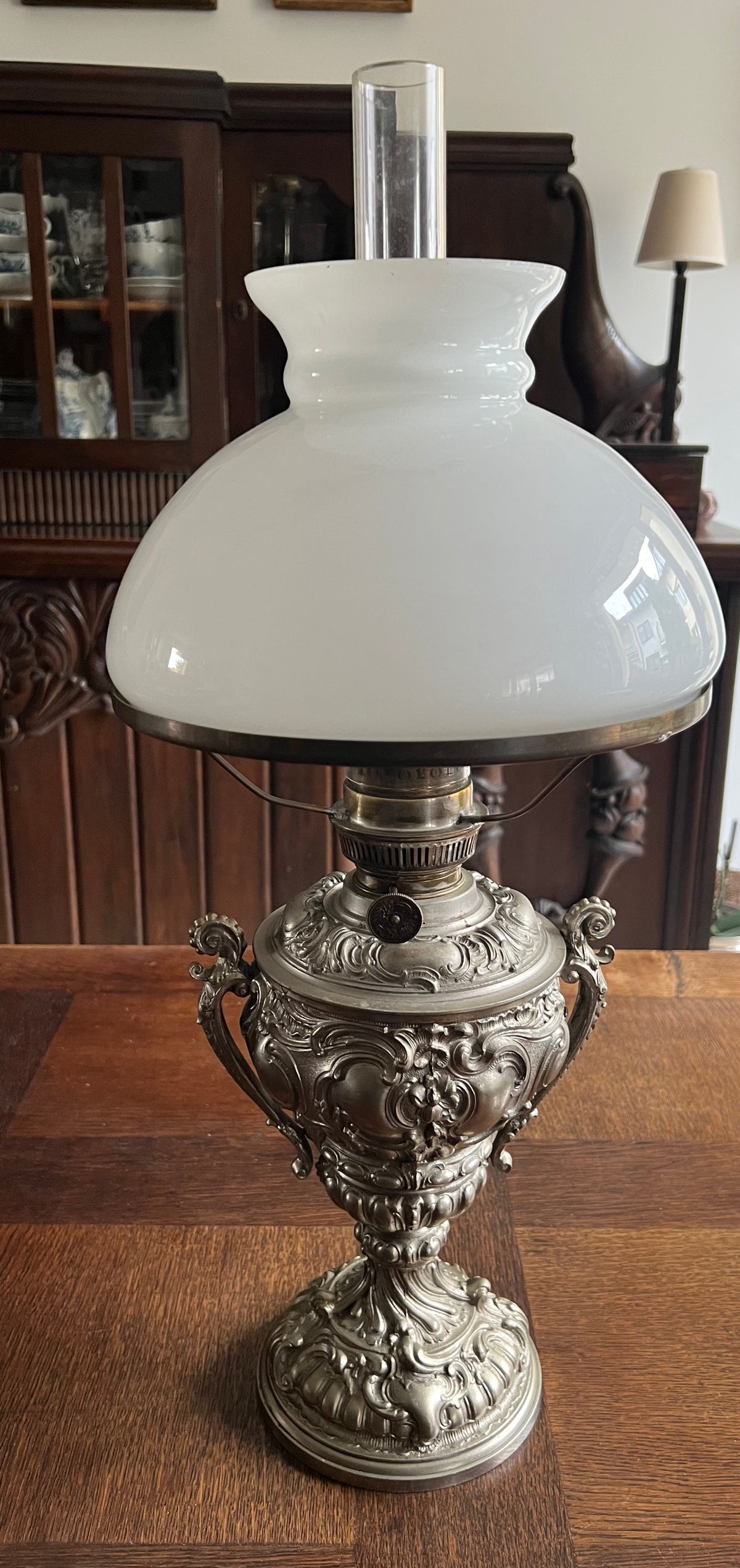 Zabytkowa Lampa Naftowa Carl Holy Berlin Neorenesans XIX w. 56x25 cm