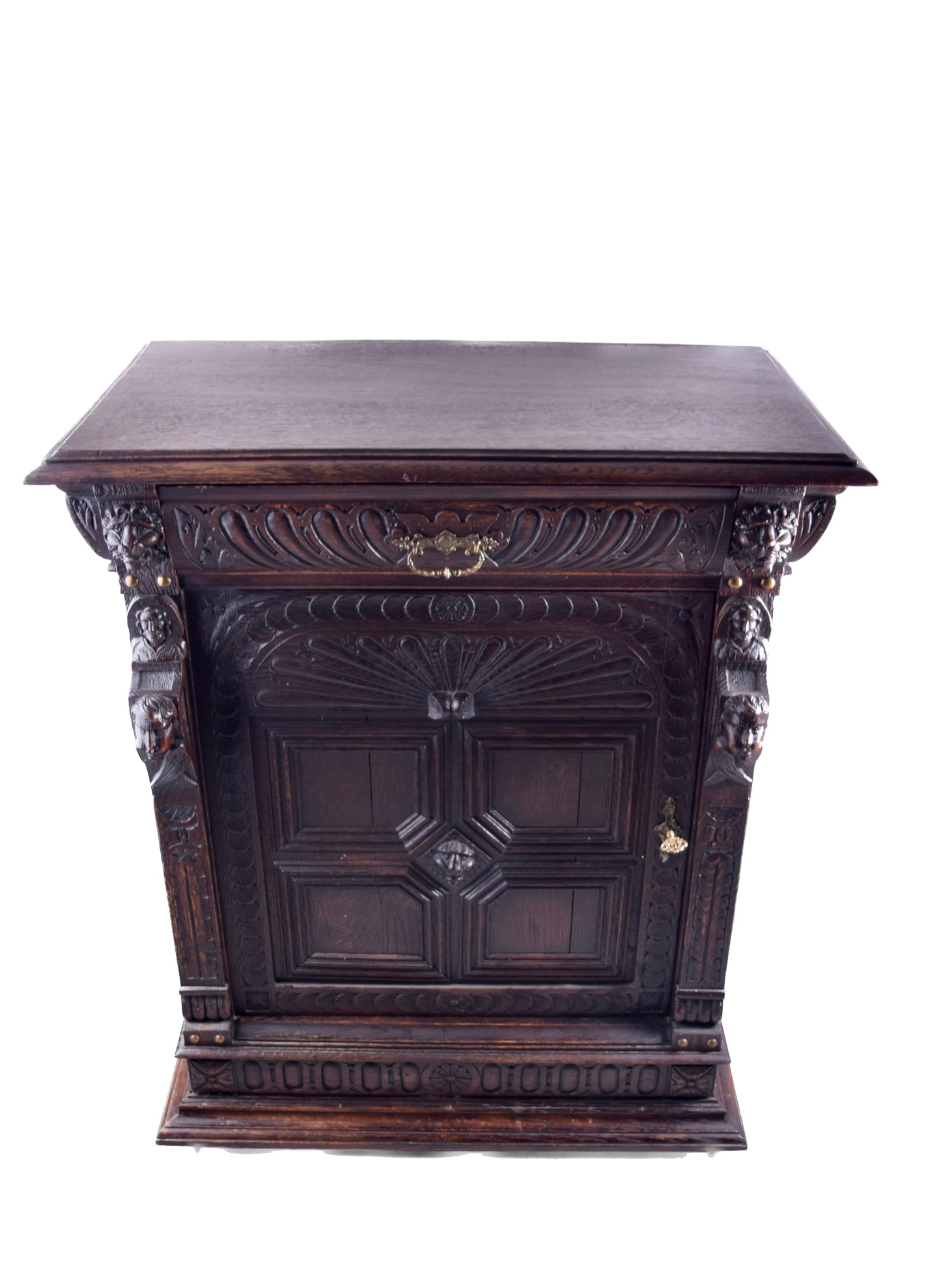 Komoda szafka dębowa z bogatą snycerką i rzeźbami, XIX/XX w 105x91x50cm