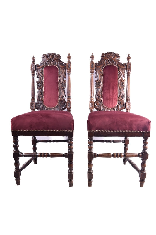 Para krzeseł rzeźbionych z lwami po renowacji koniec XIX wieku 104x44x44cm