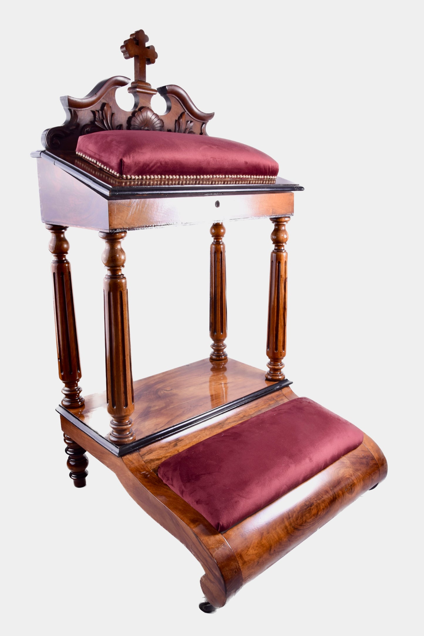 Klęcznik neobarokowy (prie-dieu) Europa ok. 1860–1880 orzech 122x60x70cm