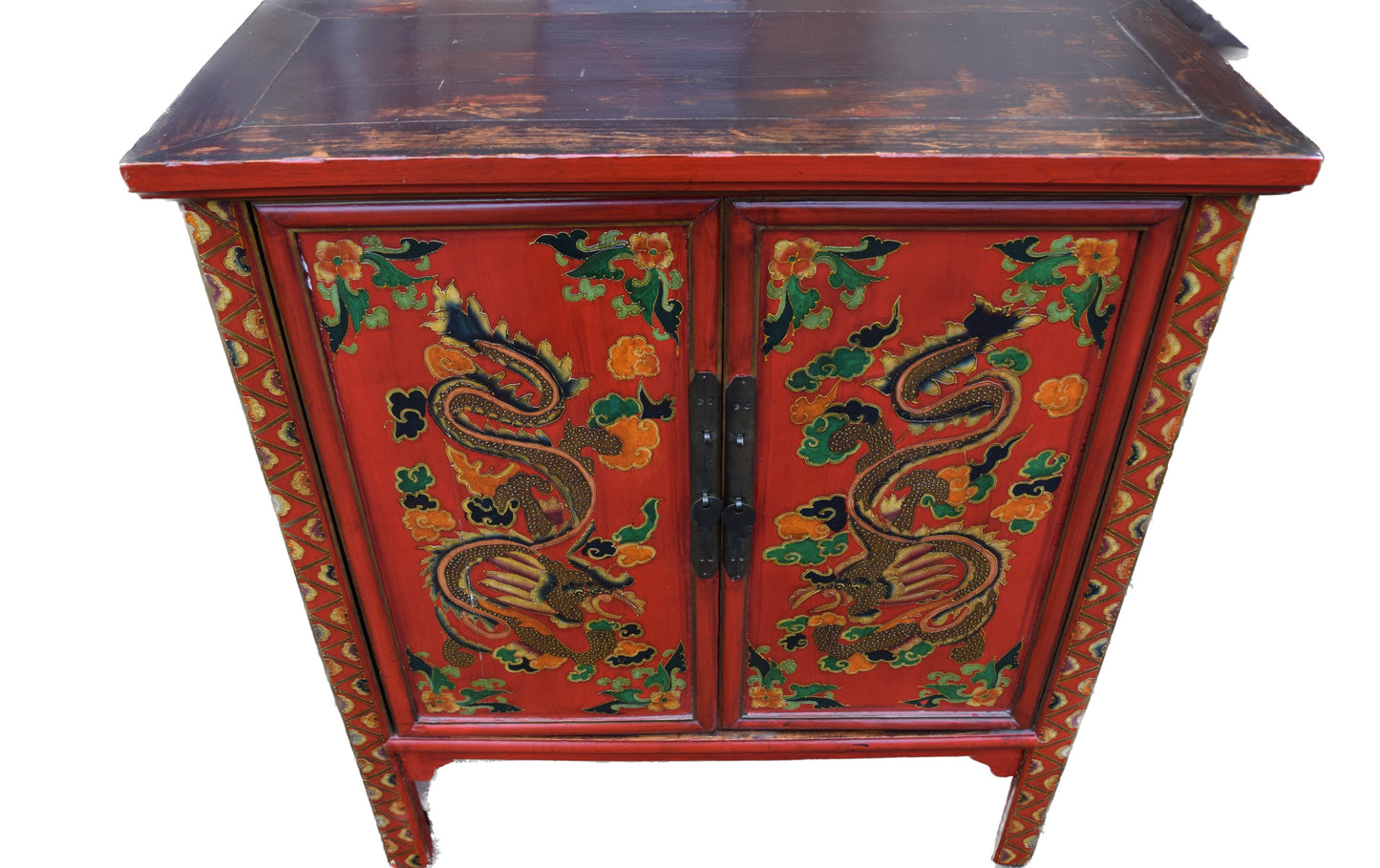 Chińska komoda w czerwieni ze smokami region Shanxi/Tybet, XX w 110x96x40