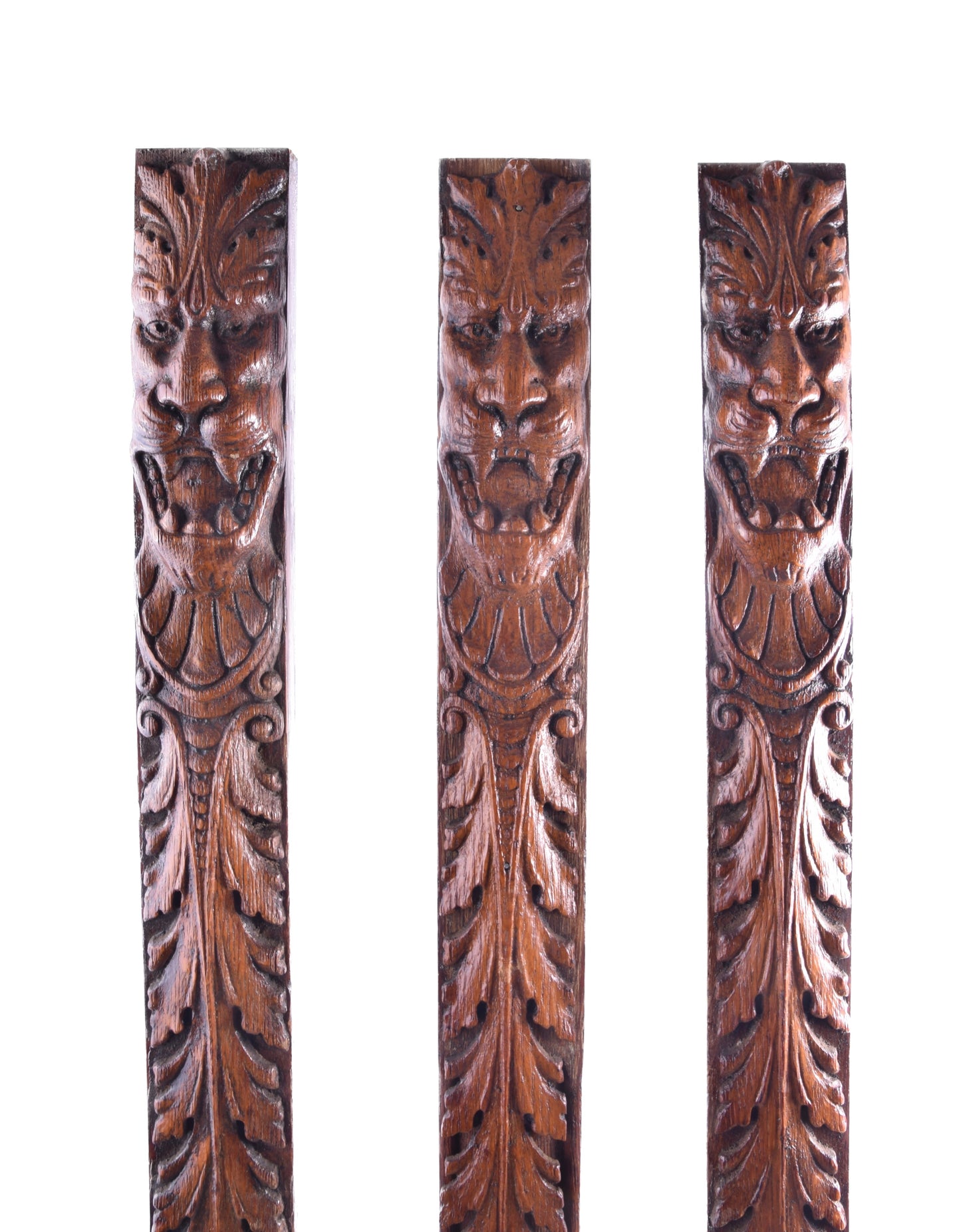 Rzeźbione elementy dąb głowy lwów snycerka XIX/XX komplet 3 szt. 132x7x5cm