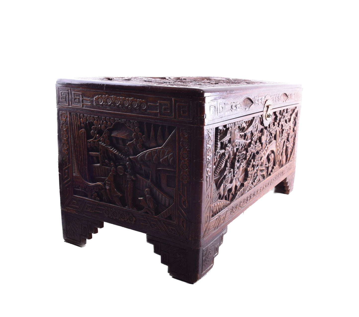 Sztuka Chin skrzynia w scenę z wojownikami cała rzeźbiona kamfora 102x58x54